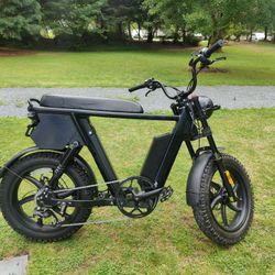 Ebike Juiced HyperScrambler 52v 19.2Ah 31+mph Full Suspension Fat Tire Moped Style Electric Bicycle