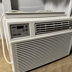 GE 230 Volt Electronic Heat/Cool Room Air Conditioner