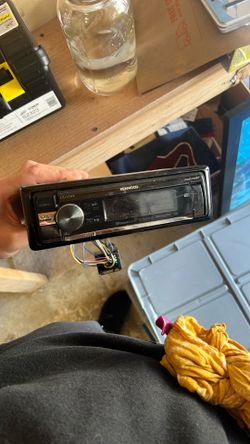 Kenwood Radio - Aux And USB