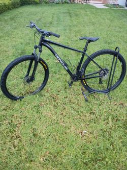 Cannondale Trail 5 Mountain Bike