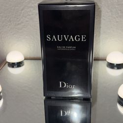 DIOR SAUVAGE Eau De Parfum