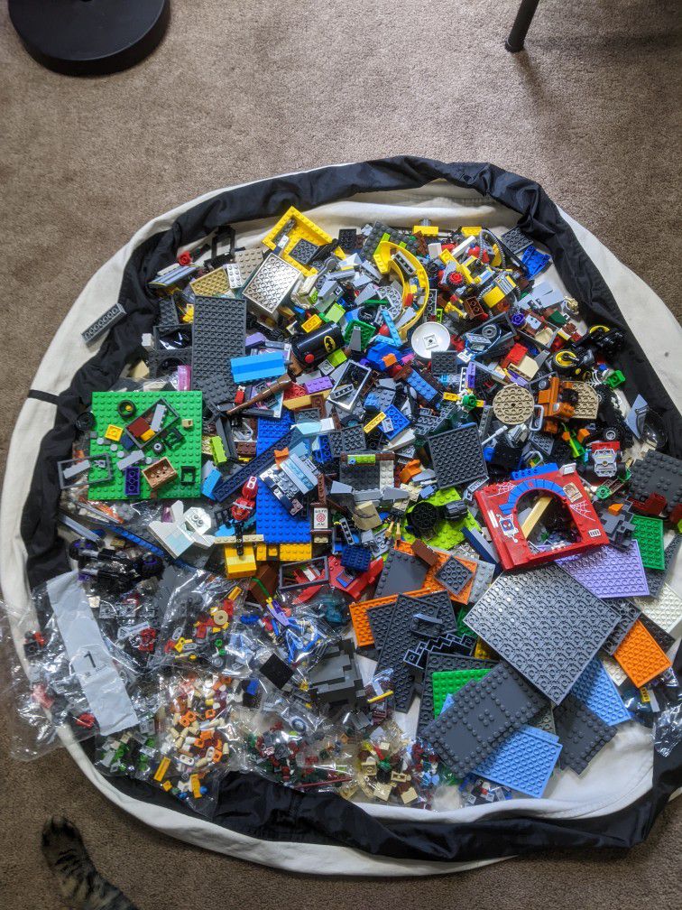 11 lbs Legos with Minis!!!  #43 