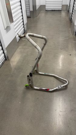 Gee-tech Aprilia RSV4 front stand