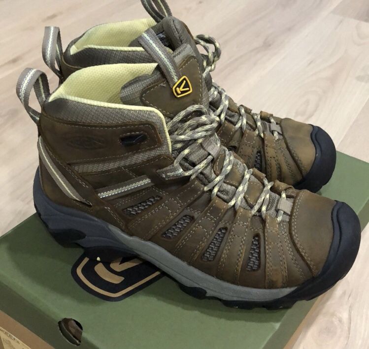 KEEN Women's Voyageur Mid Height Breathable Hiking Boots, Brindle/Custard, W8.5