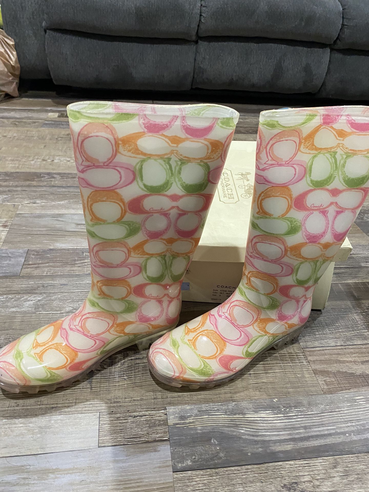 Rain Boots Coach for Sale in Los Angeles, CA - OfferUp