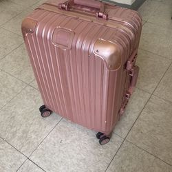 Large Rolling Makeup Case