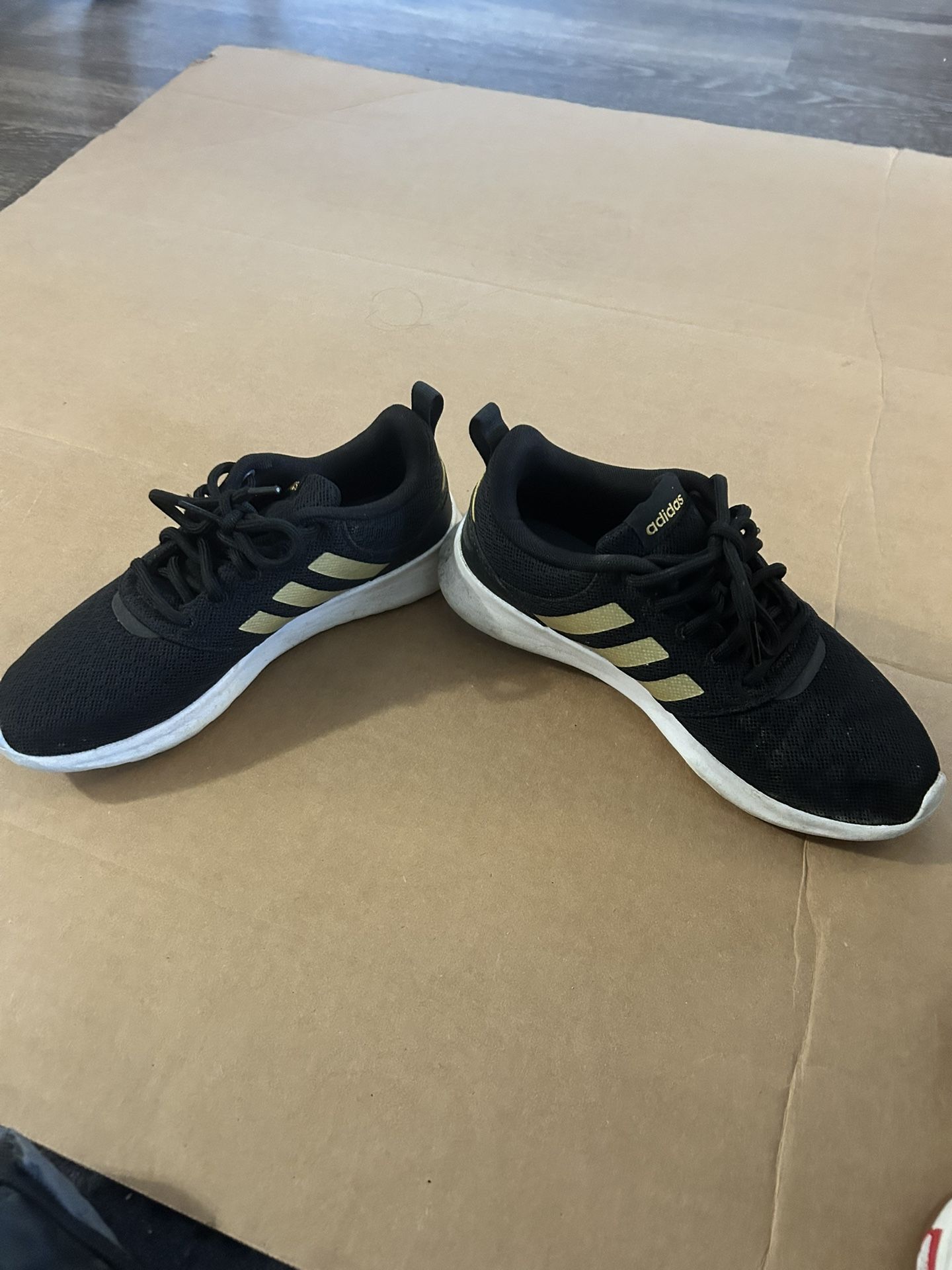 Women’s Size 6.5 Adidas