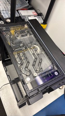 EK 011 reservoir PC water block
