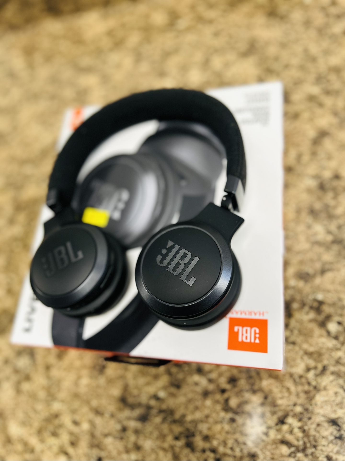 JBL Wireless Headphones
