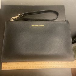 Michael Kors Wristlet Pouch