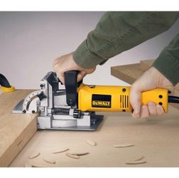 DEWALT DW682 Biscuit Joiner w/ Bag & Accessories