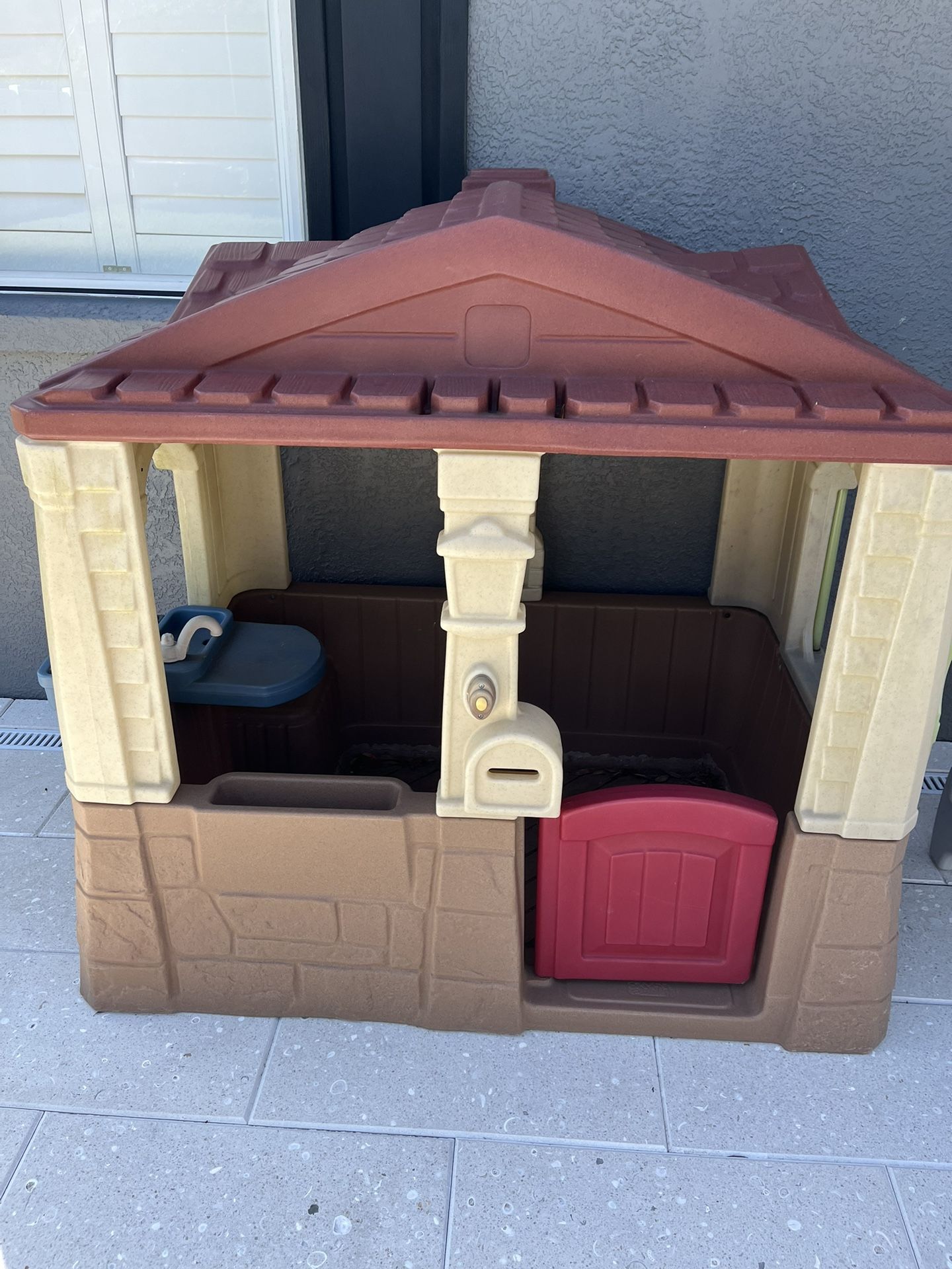 Kids Playhouse 