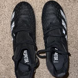 Adidas Cleats (men’s 5.5 size / talla 5.5 hombre)