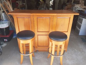 Liquor Cabinet/Bar