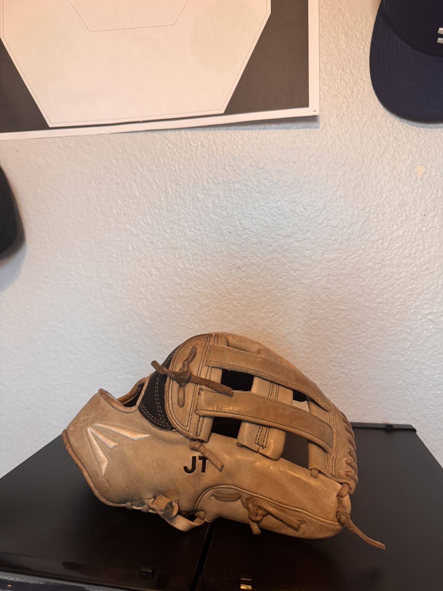 Easton Baseball Glove