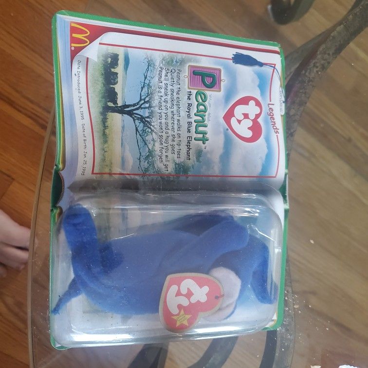 2000 McDonalds TY Beanie Peanut Blue Elephant New In Box