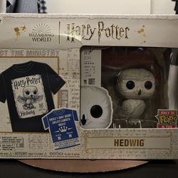 HEDWIG Funko Pop #76 + Harry Potter T-Shirt