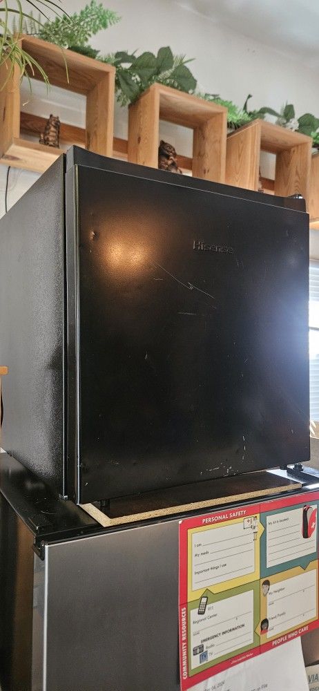 Mini Fridge