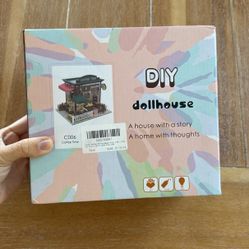 Build Your Own Dollhouse / Coffee Shop (14 Years And Older)