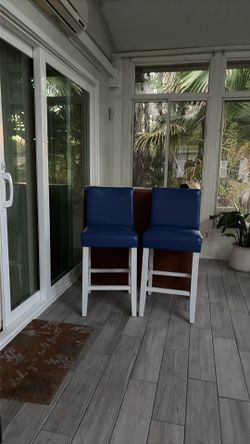 2 Blue & white stools