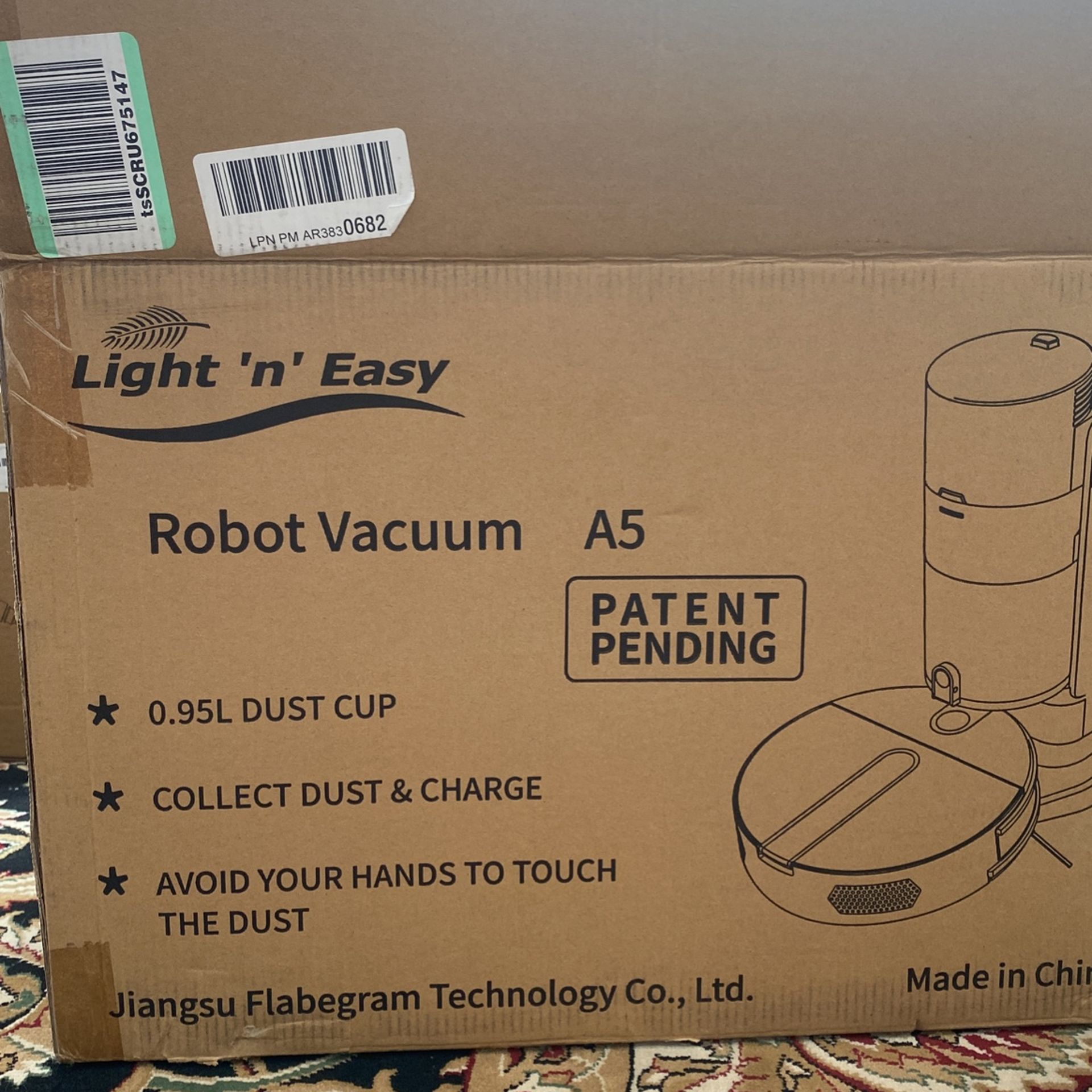 Light 'n’ Easy Robot Vacuum