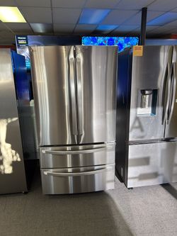 French Door Refrigerator With Dual Freezer!