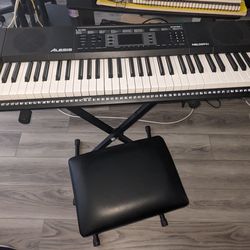 Alesis  Melody 61 Piano (In Koreatown)