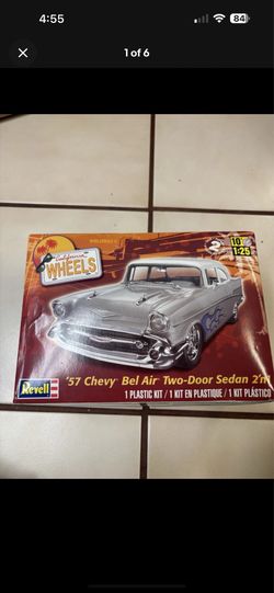M8E Sealed Revell California Wheels '57 Chevy Bel Air Sedan Model Kit 2-N-1 1:25