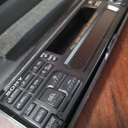 Sony XR-6450 FM/AM Cassette Car Stereo Detachable Face And Original Storage Box