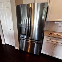 GE PROFILE Refrigerator 22.1 Cu. Ft. French Door Model PYE22KSKKSS

