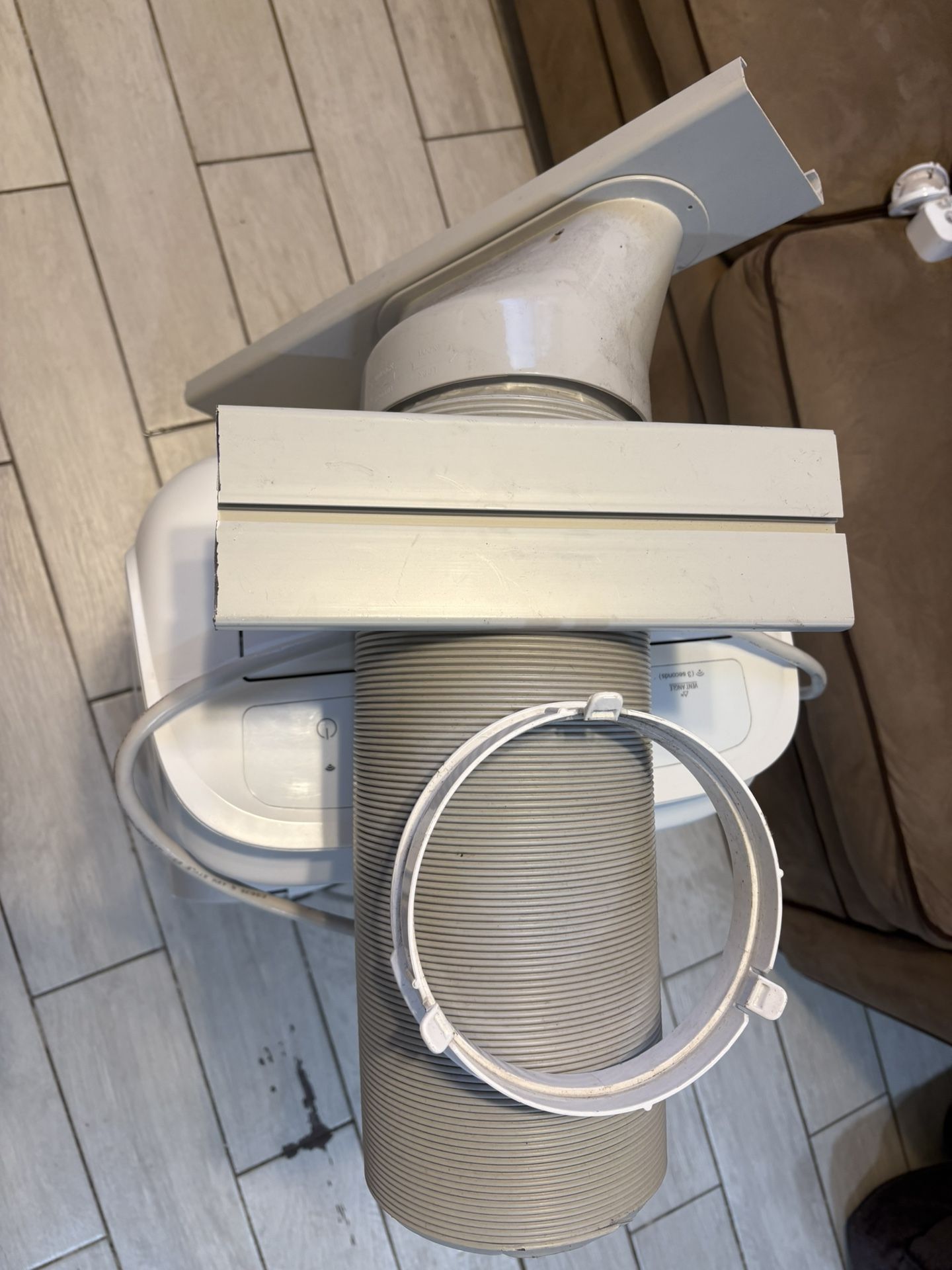 Mobile type AirConditioner TOSHIBA