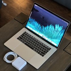 MacBook PRO (15”) 16gb - 512gb - 6CORE i7 