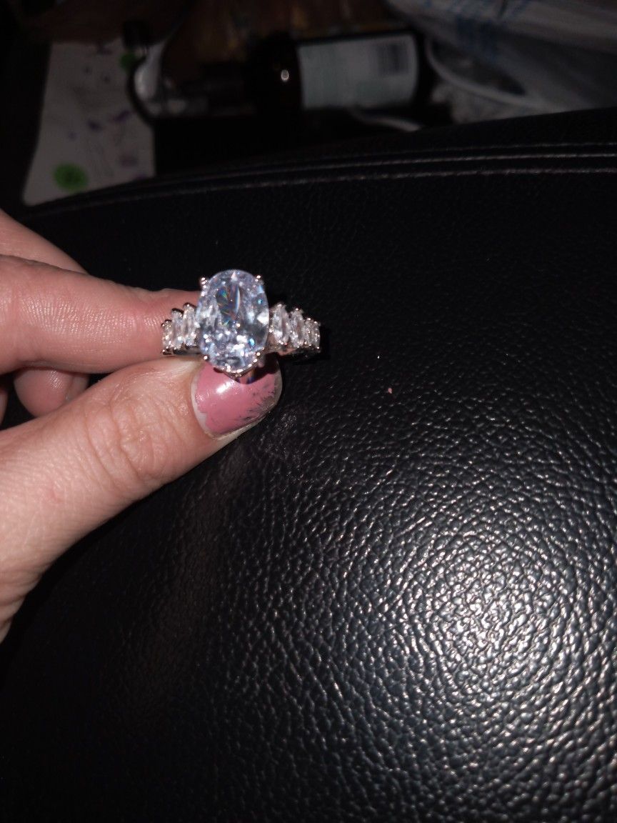 925 STERLING SILVER WITH BEAUTIFUL DIAMONDS