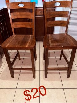 Solid Wood Counter Height Bar Stools (Set of 2)