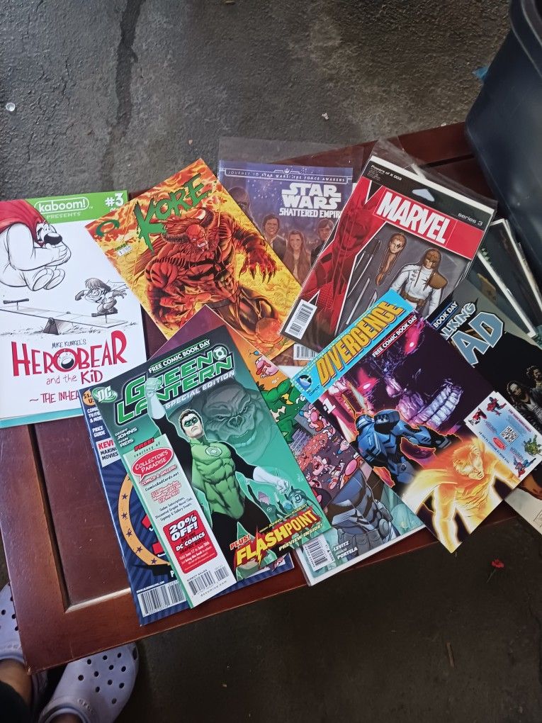 100 Comics
