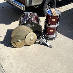 Pearl Drum Set 4 Piece