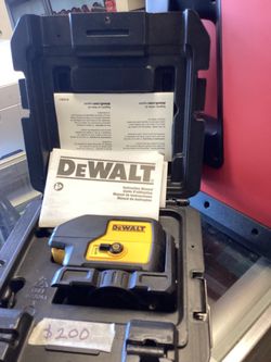 DEWALT 100 ft. Green Self-Leveling Cross Line Laser Level with (3) AA Batteries & Case $200
