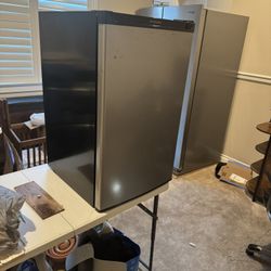 Mini  Fridge