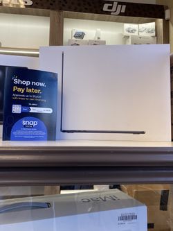 15 Inch MacBook Air M4 16GB Ram 256GB SSD (Located In Downey, CA)