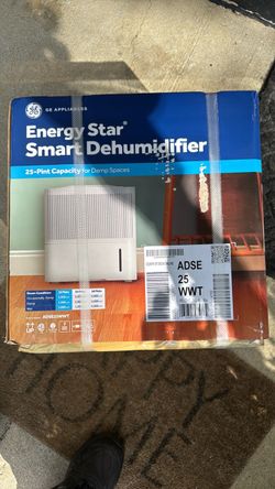 APPLIANCES Energy Star® Smart Dehumidifier Energy Star 6.0 Compliant 30% more energy efficient Smart WiFi Connected Control with the SmartHQ™ app Room