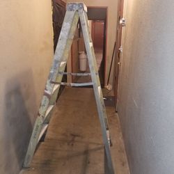 Escalera Husky 6pies
