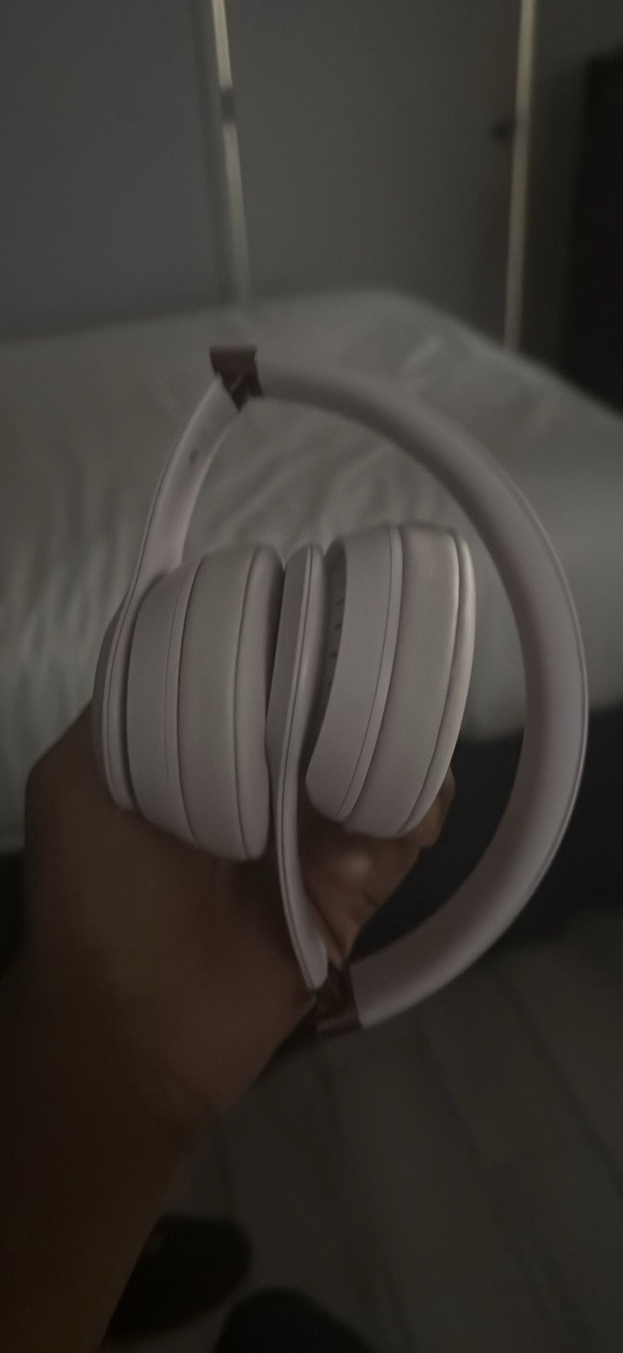 Beats Solo 4 