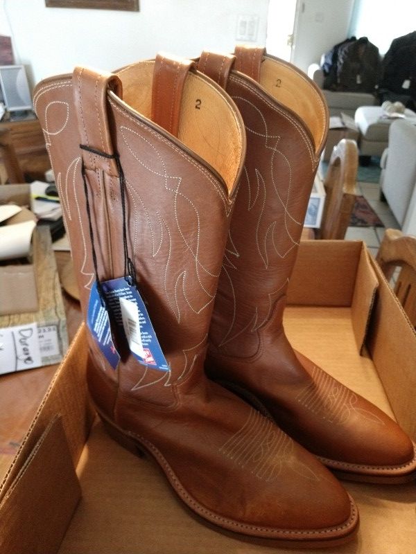 Tony lama western boots, new, model 4013, size 9d.