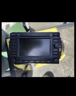 Srt8 Radio For Sale 100 OBO