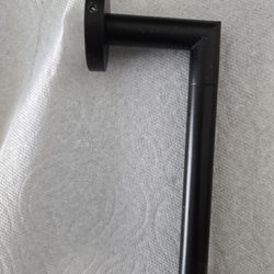 Wall Mounted Single Arm Toilet Paper Holder in Stainless Steel Black Matte