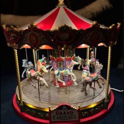 Lemax Christmas The Grand Carousel #84349