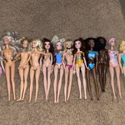 Barbies 