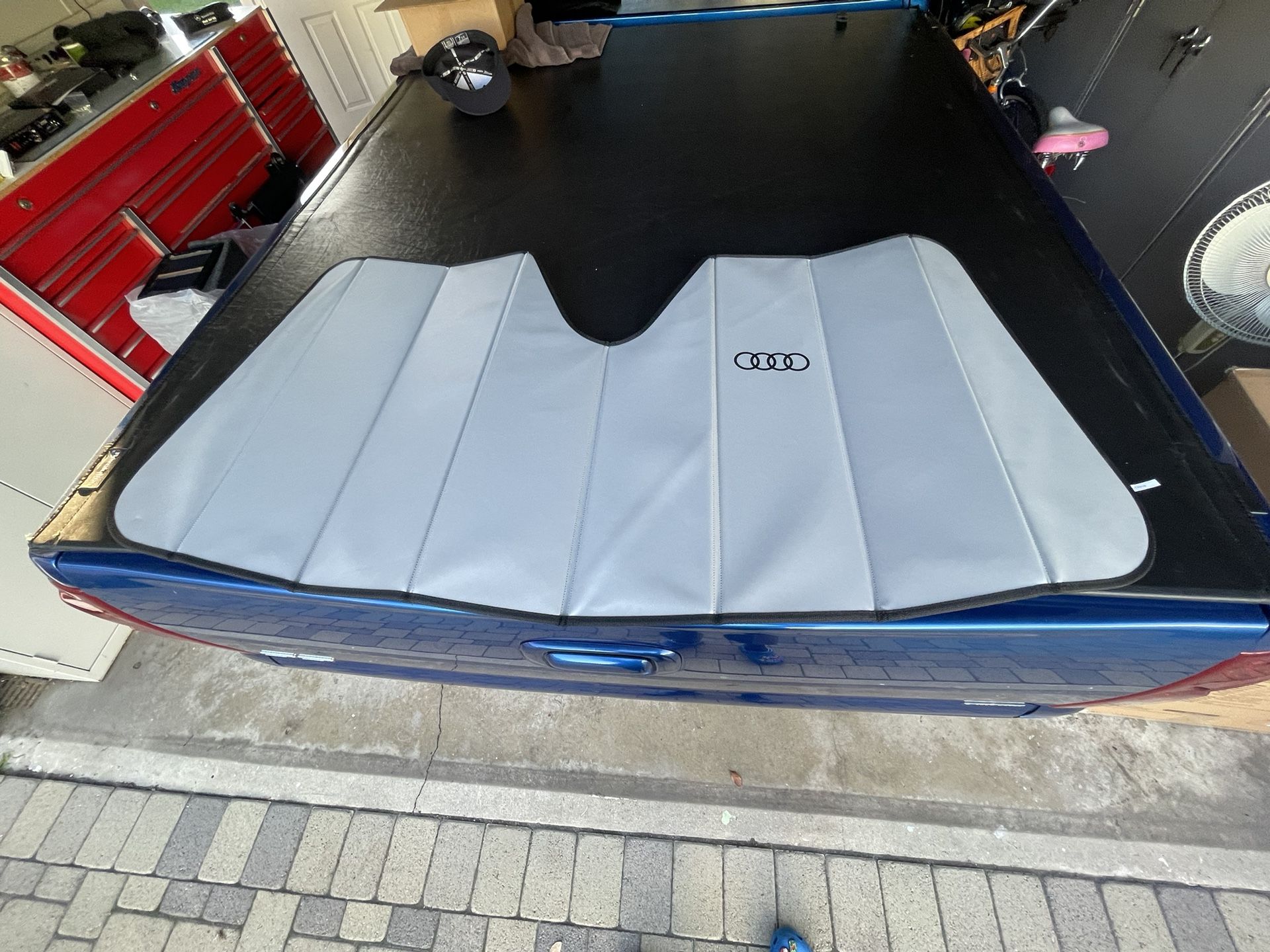 Audi Q7 Q8 Windshield Sun Shade 