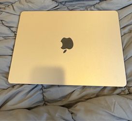 MacBook Air m2 2022