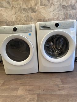 Electrolux washer and dryer laundry